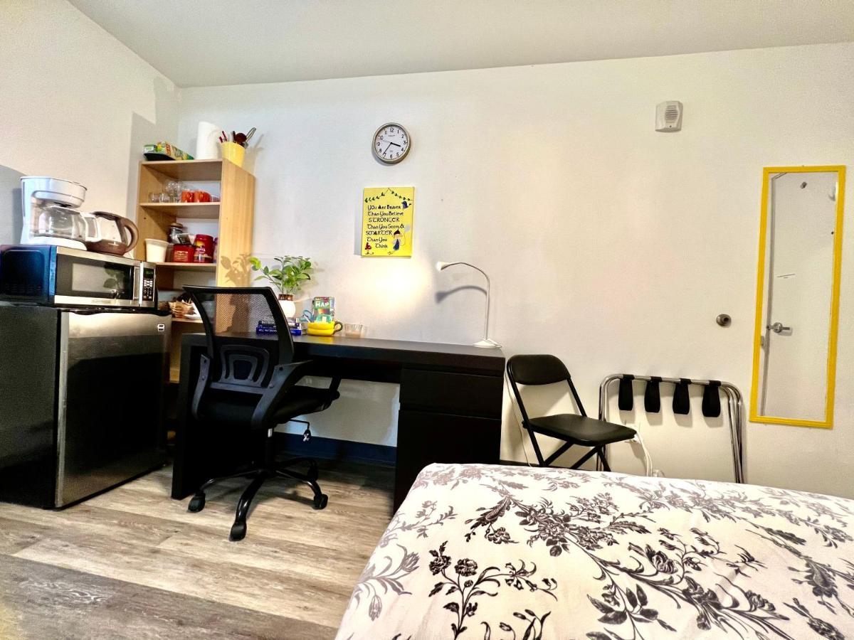 Micro Studio Apartment 10 Minutes Walk To University Of Washington Seattle Exterior photo